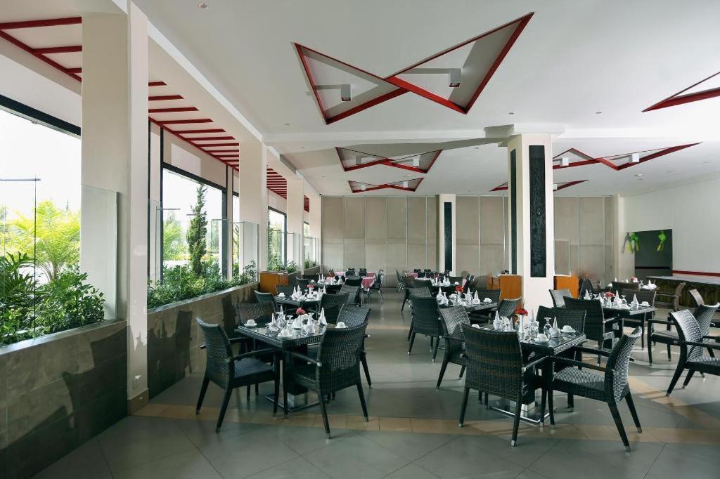 Hotel Niagara Parapat Εξωτερικό φωτογραφία